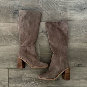 Dolce Vita suede boots